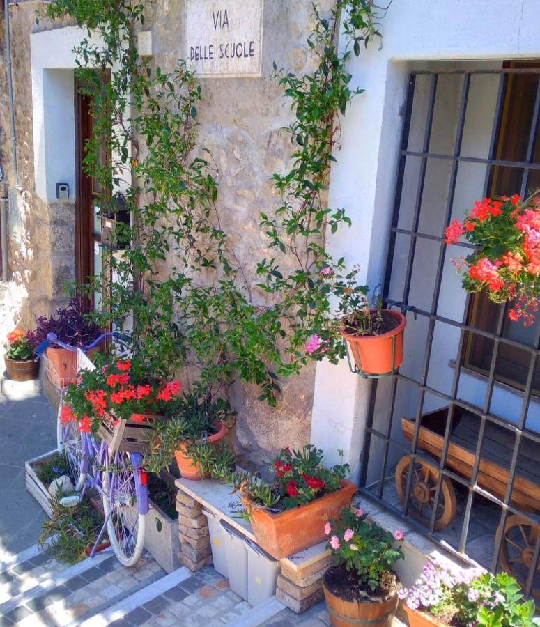Casetta Nel Borgo Olevano Romano Exterior foto